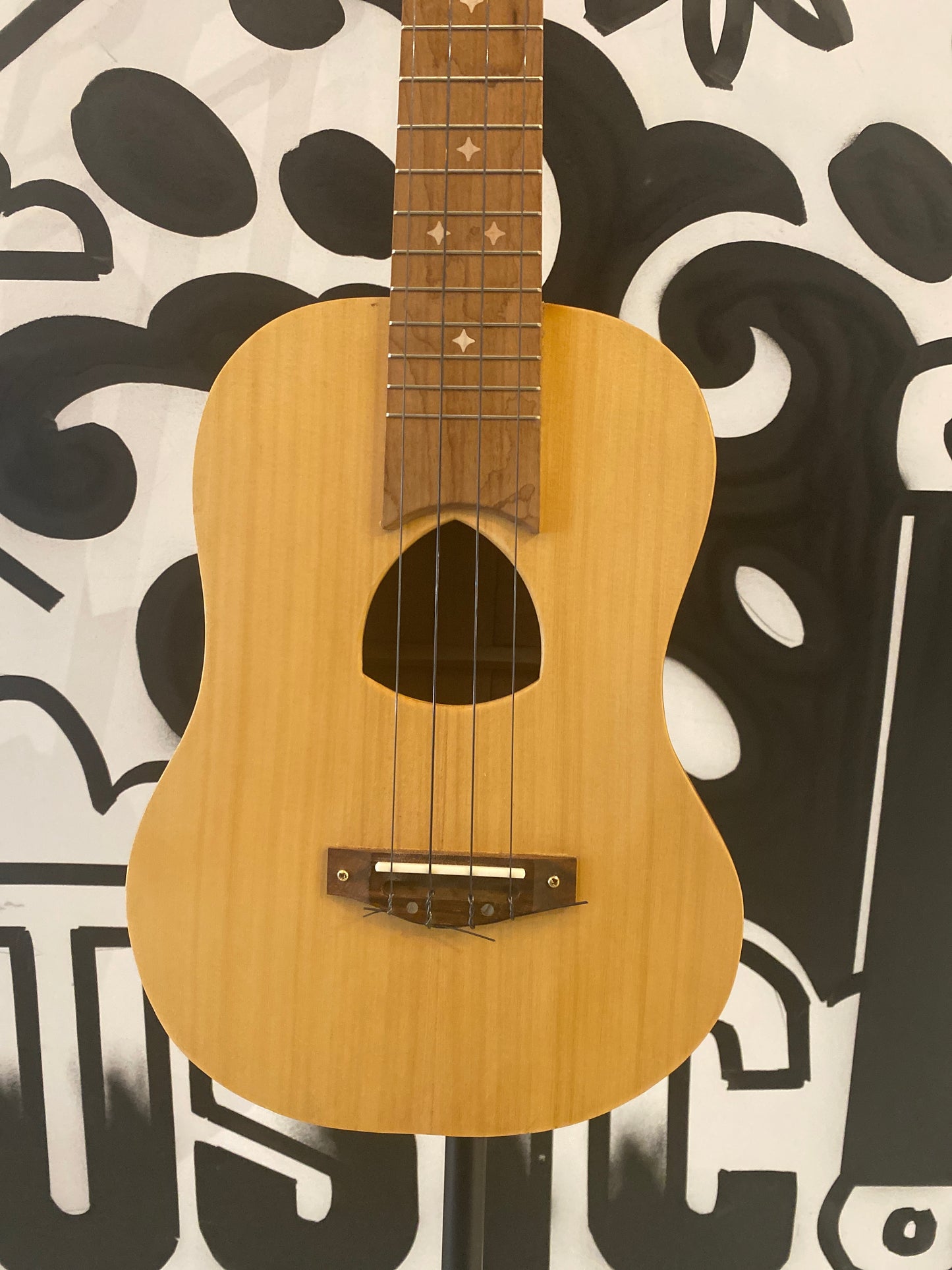 Tenor ukulele - Costume Made by Milky Way Ukuleles