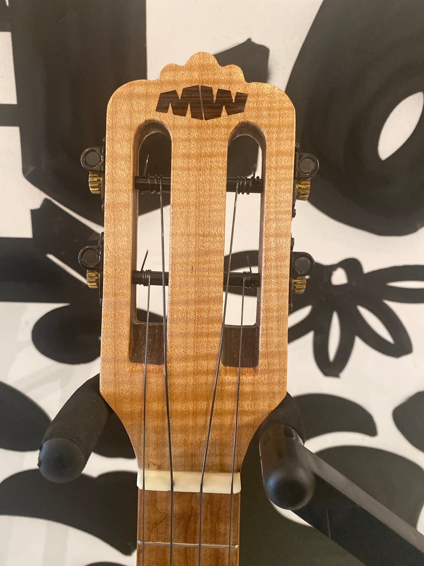 Tenor ukulele - Costume Made by Milky Way Ukuleles