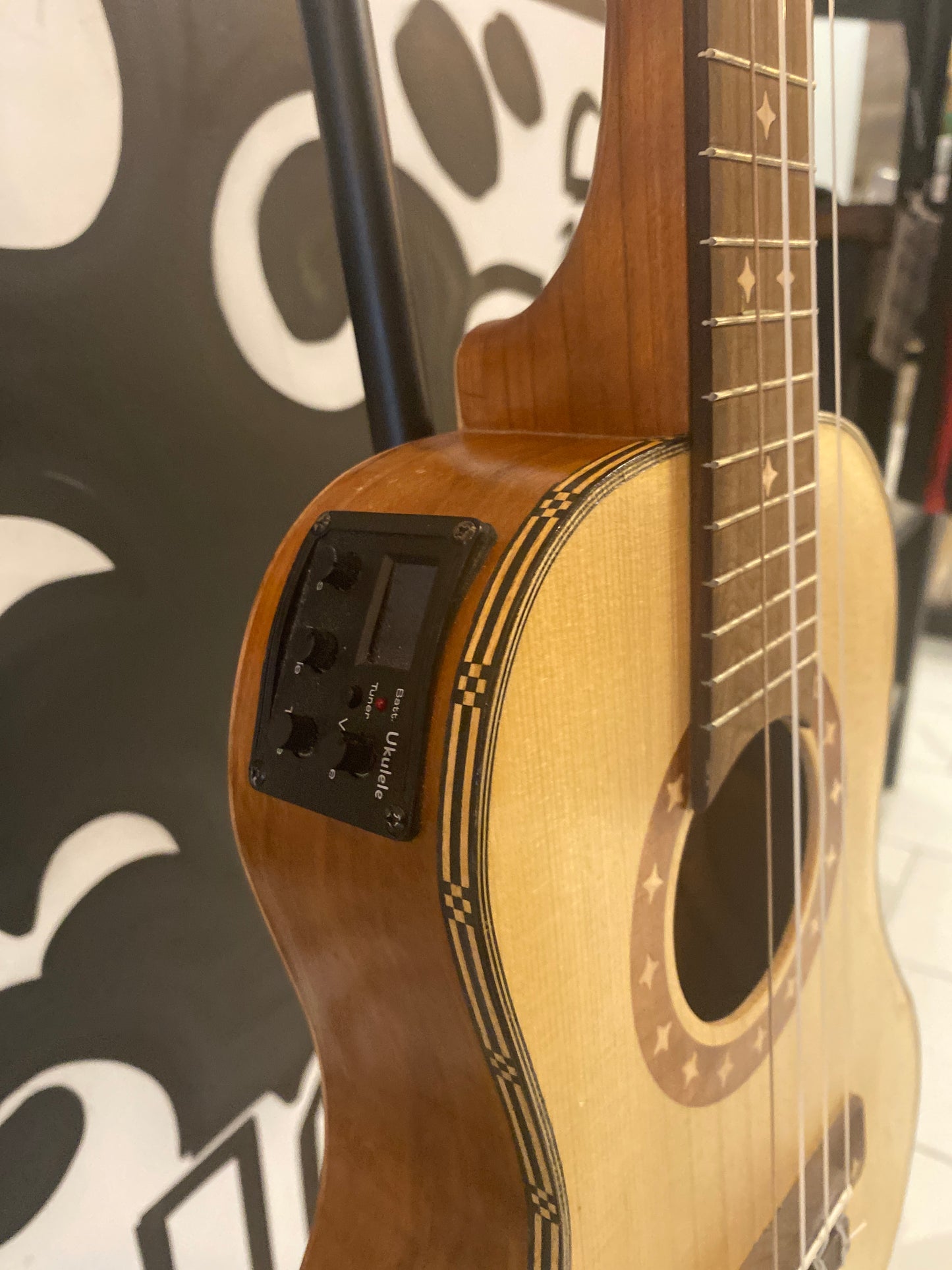 Tenor ukulele - Costume Made by Milky Way Ukuleles w/EQ