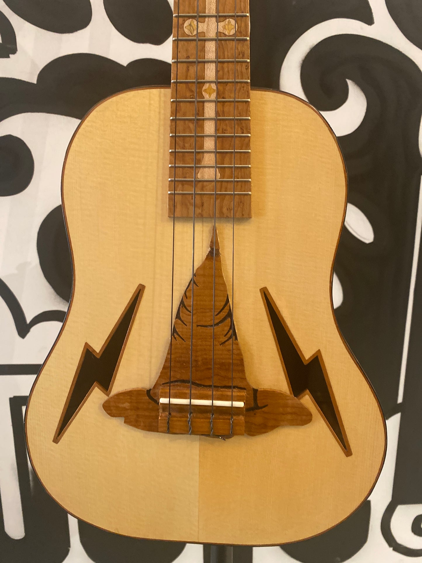 Tenor ukulele - Harry Potter theme | Costume Made by Milky Way Ukuleles w/EQ