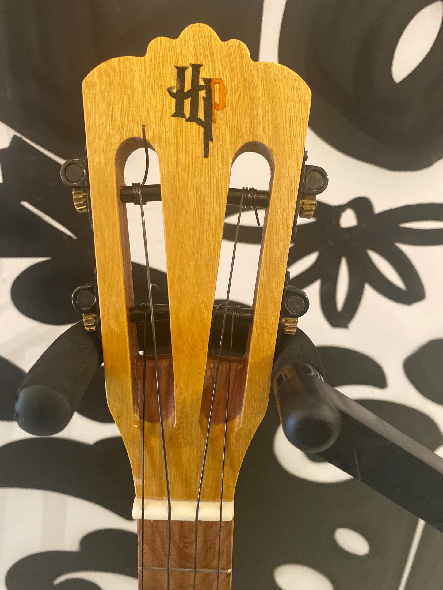 Tenor ukulele - Harry Potter theme | Costume Made by Milky Way Ukuleles w/EQ