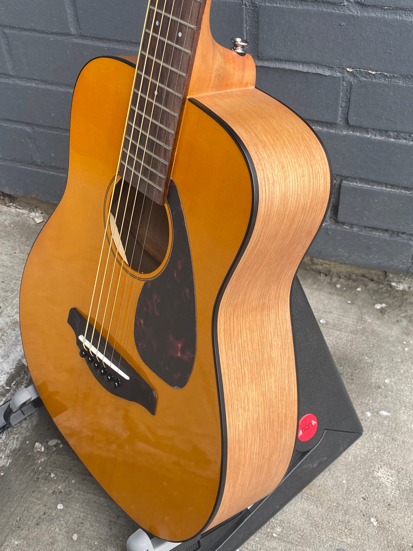 Yamaha FG-JR1 Acoustic Guitar