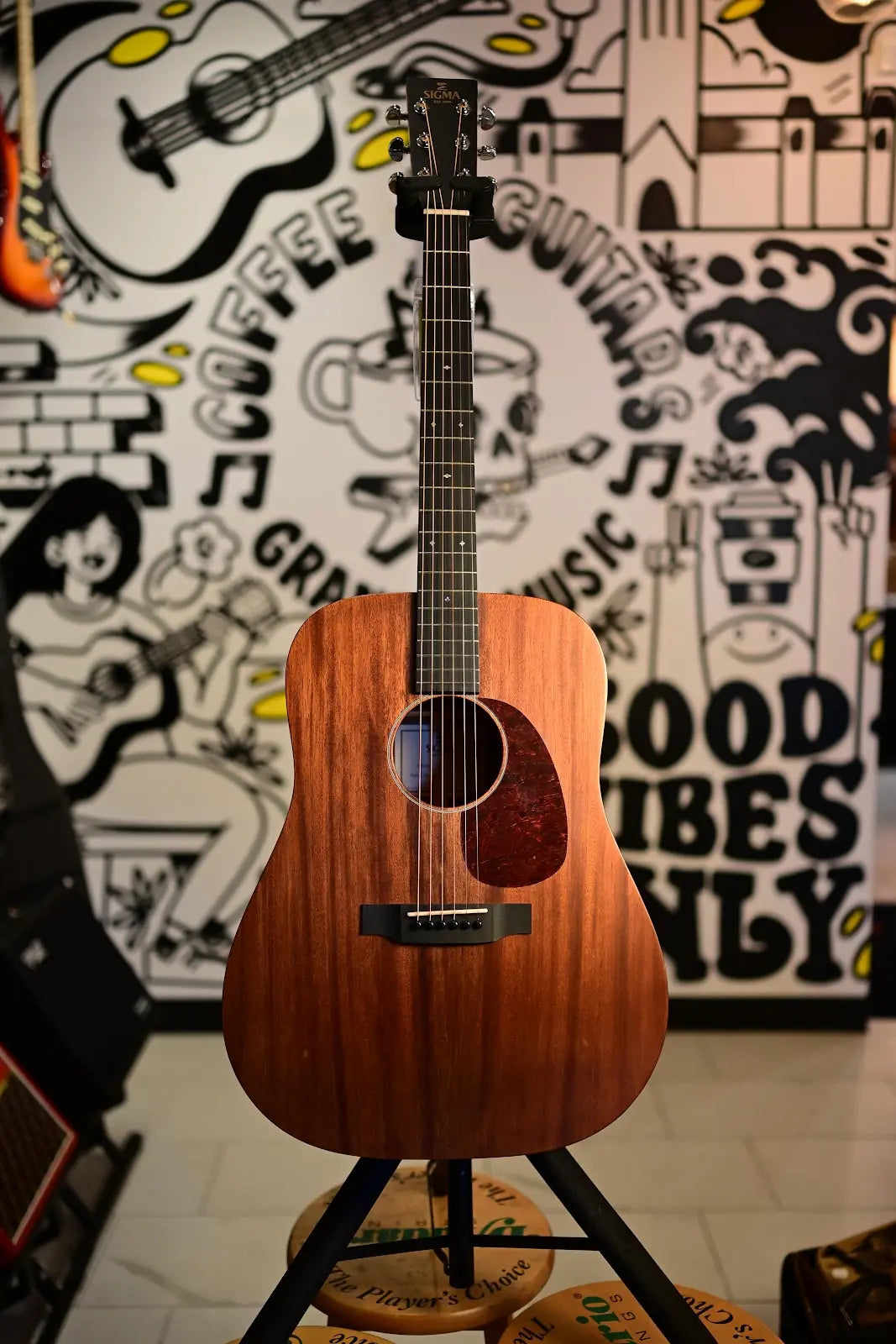 Sigma DM-15 Acoustic Guitar, Solid Mahogany