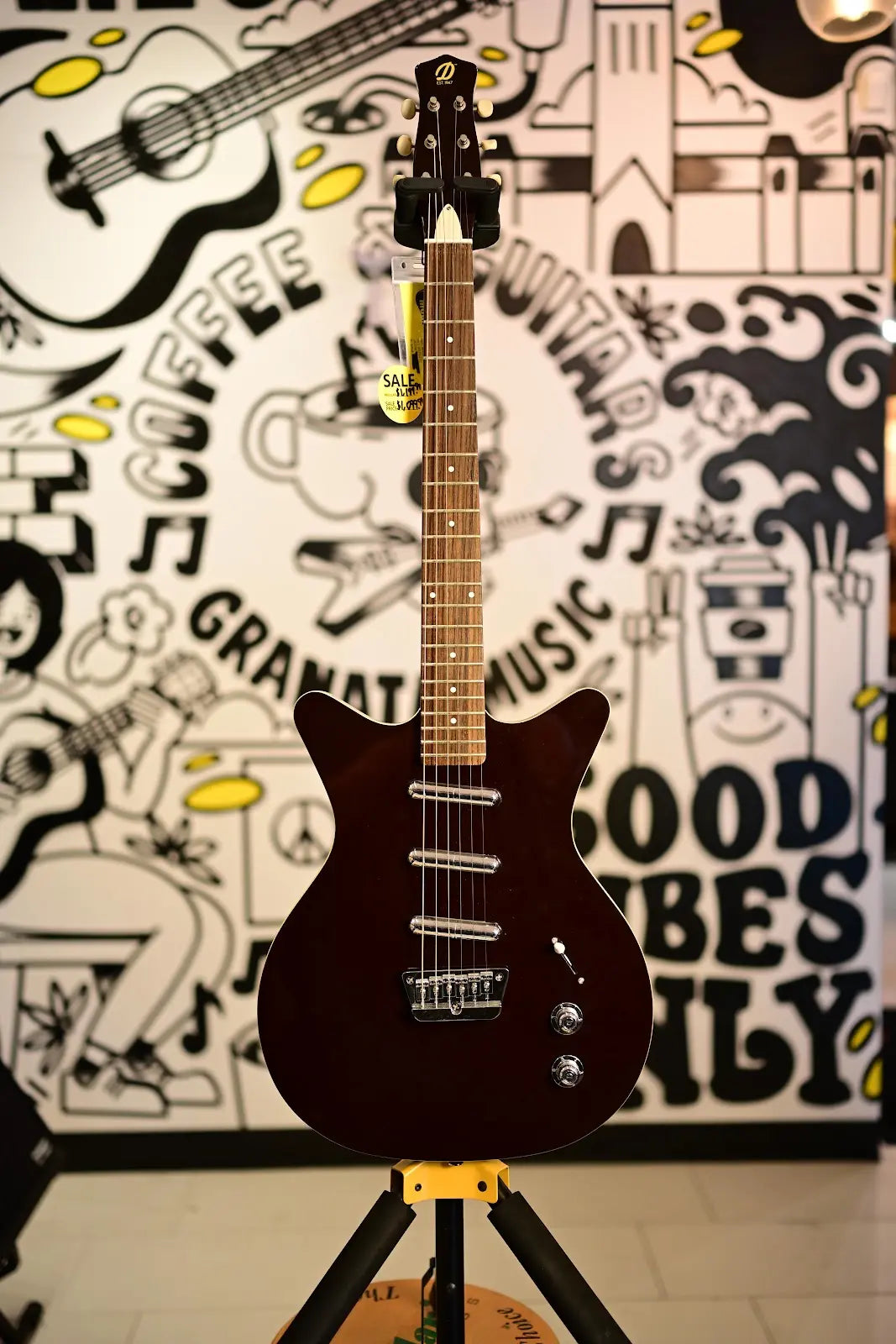Danelectro ’59 Triple Divine - Burgundy