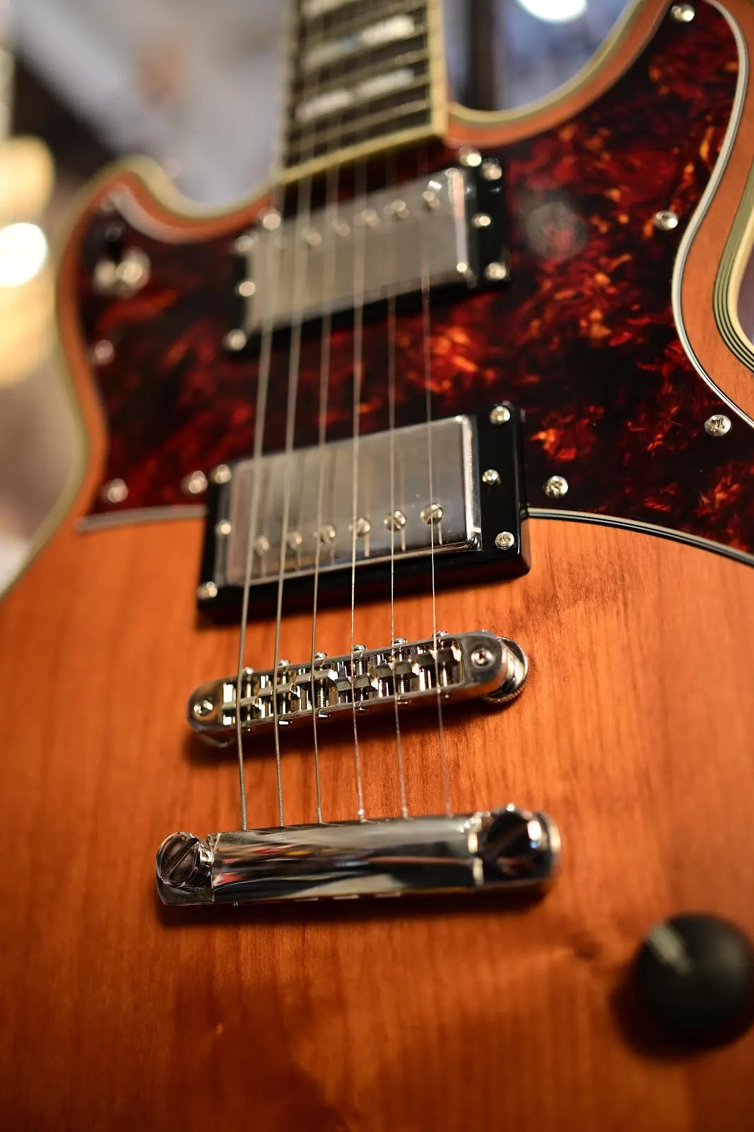 D'Angelico Deluxe Brighton Solidbody Electric Guitar - Matte Walnut