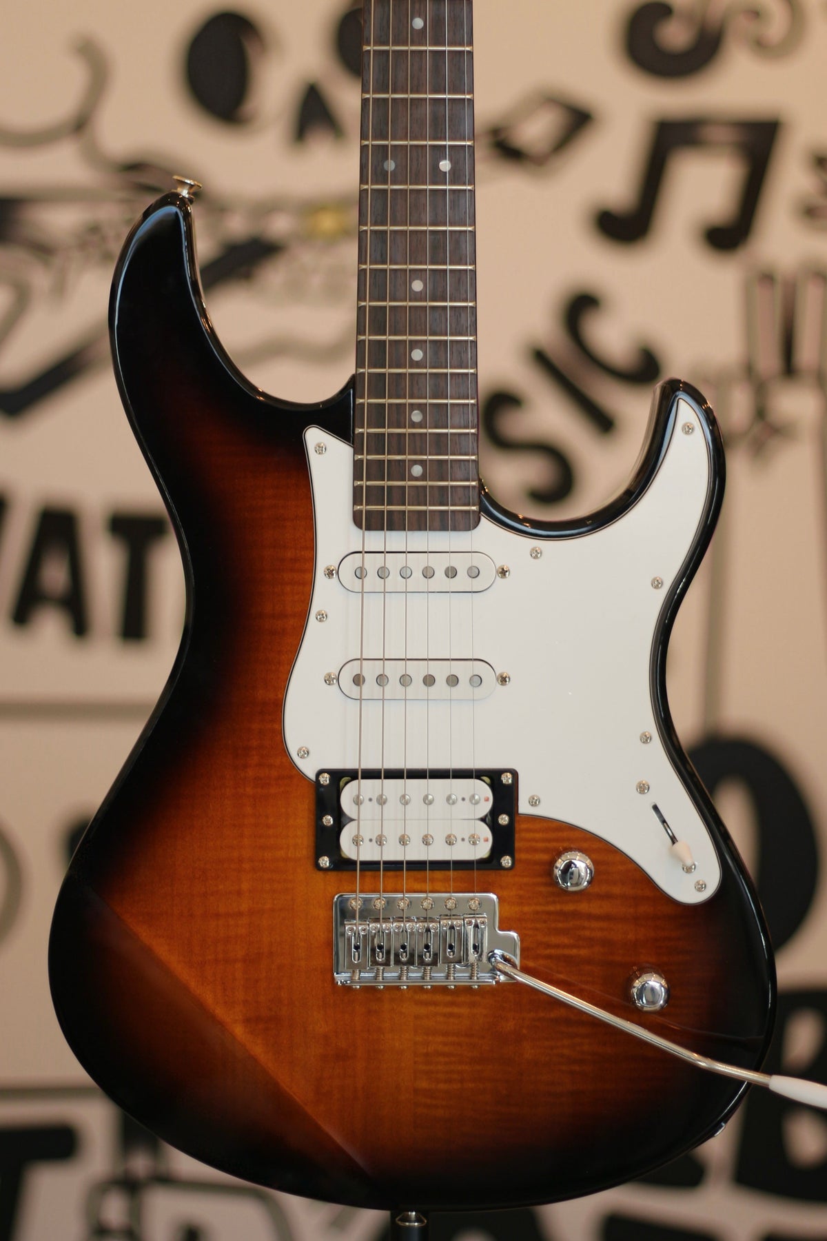 Yamaha Pacifica 212VFM Electric Guitar - Sunburst
