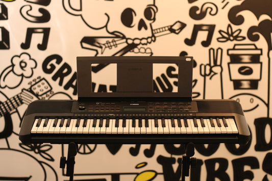 Yamaha PSR-E273 Portable Keyboard