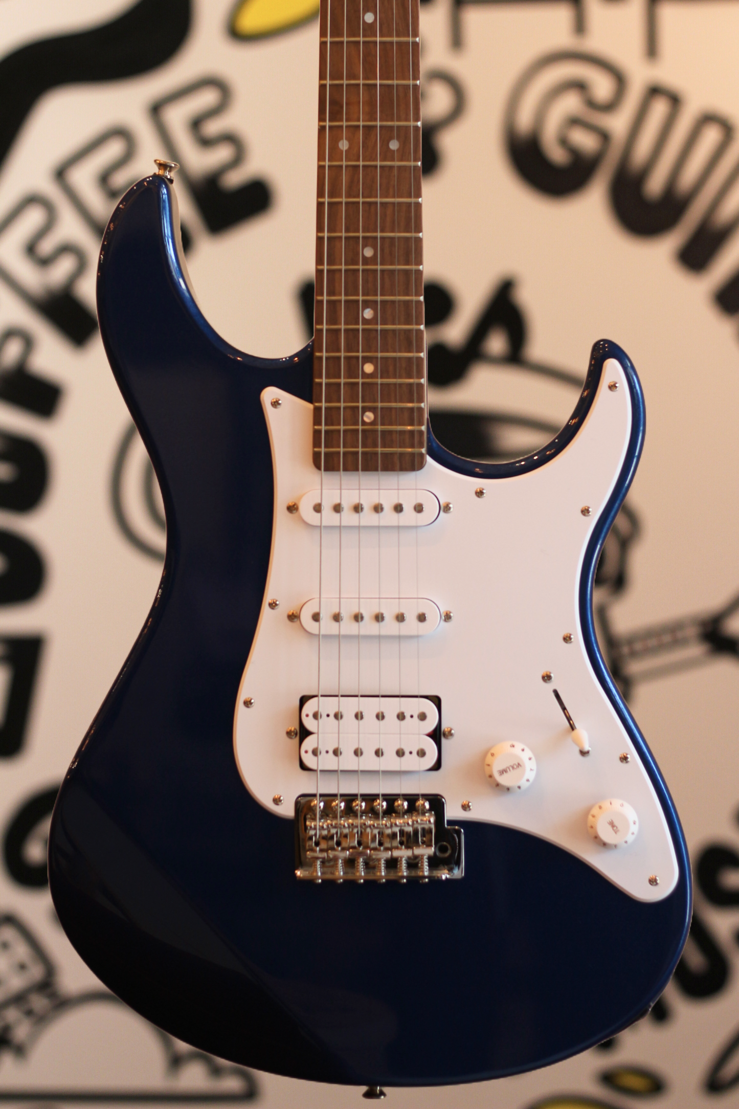 Yamaha Pacifica PAC012 Electric Guitar