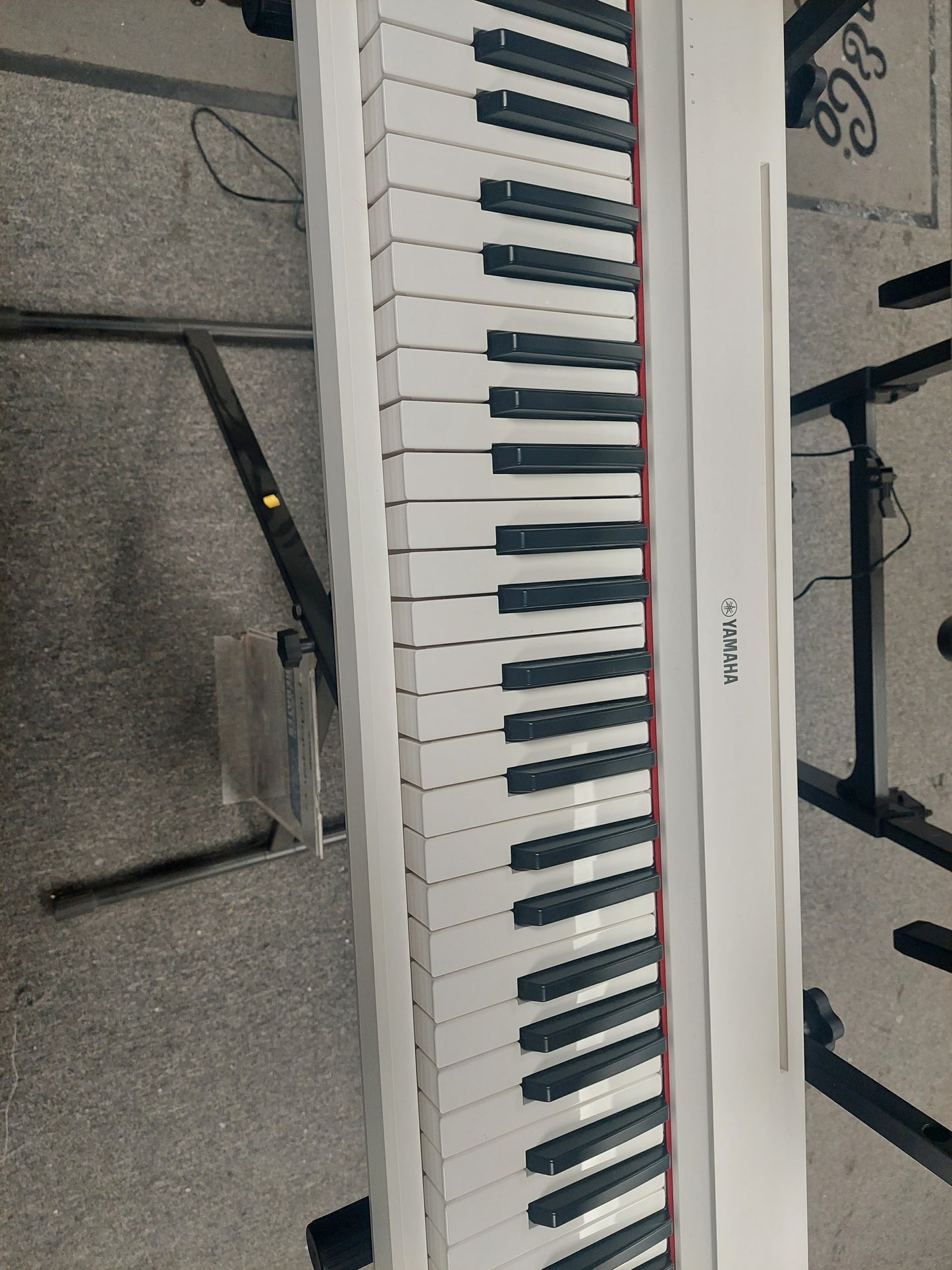 Yamaha Piaggero NP-35 Digital Piano