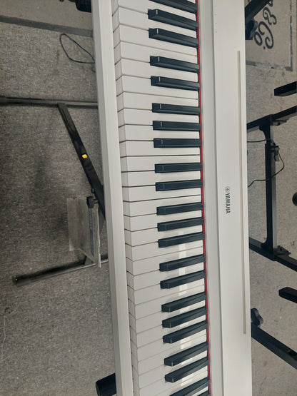 Yamaha Piaggero NP-35 Digital Piano