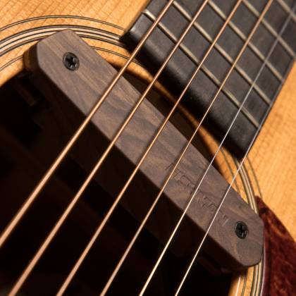 Fishman Neo-D Magnetic Soundhole Pickup Single Coil Woodgrain For Acoustic Guitars | PRO-NEO-D04