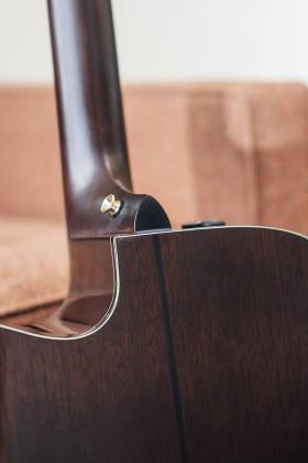Yamaha TAG3 C Trans Acoustic Guitar with Gigbag