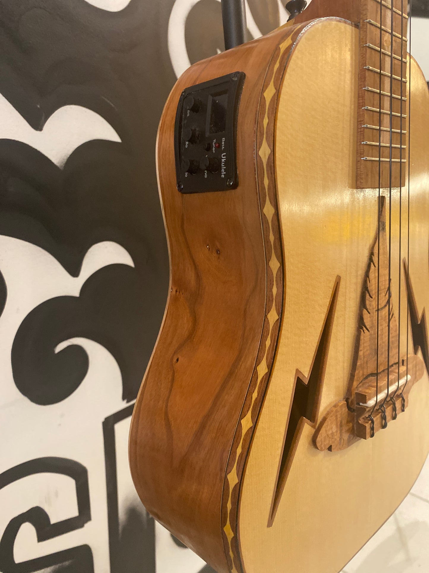 Tenor ukulele - Harry Potter theme | Costume Made by Milky Way Ukuleles w/EQ