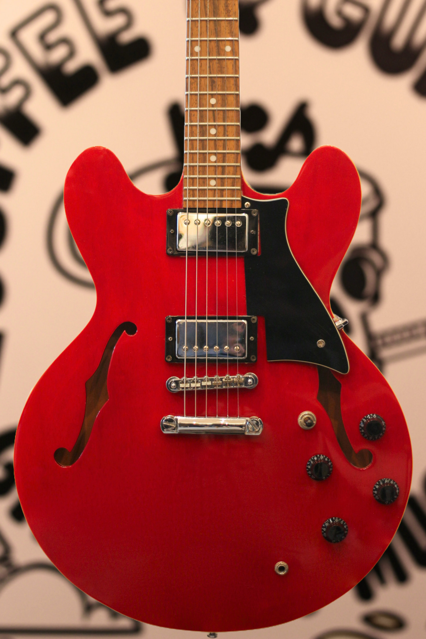 Cort Source Cherry Red ES-335 Clone (Case Included)