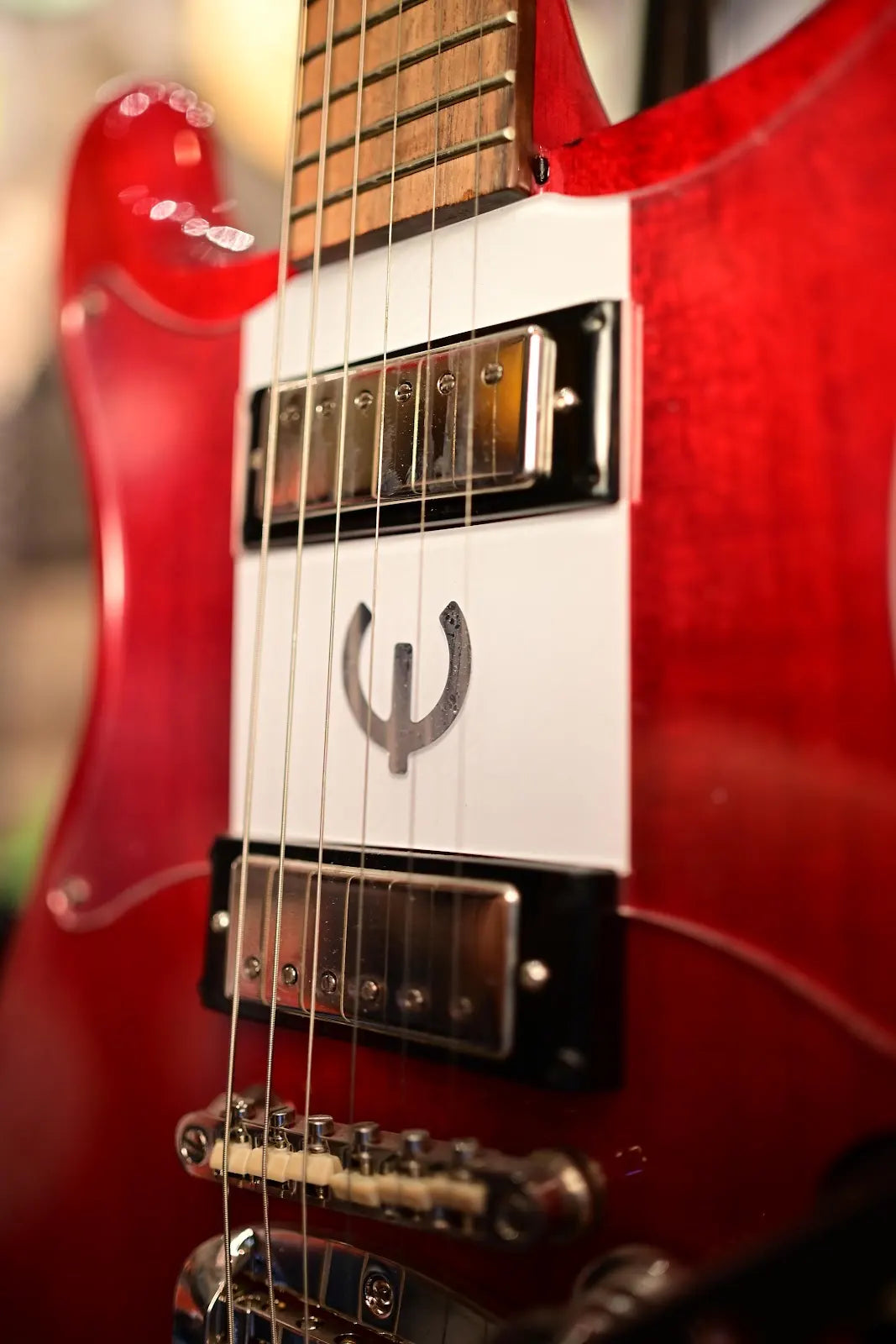 Epiphone Crestwood Custom with Tremotone Tailpiece - Cherry [Pickguard Finish Flaw]