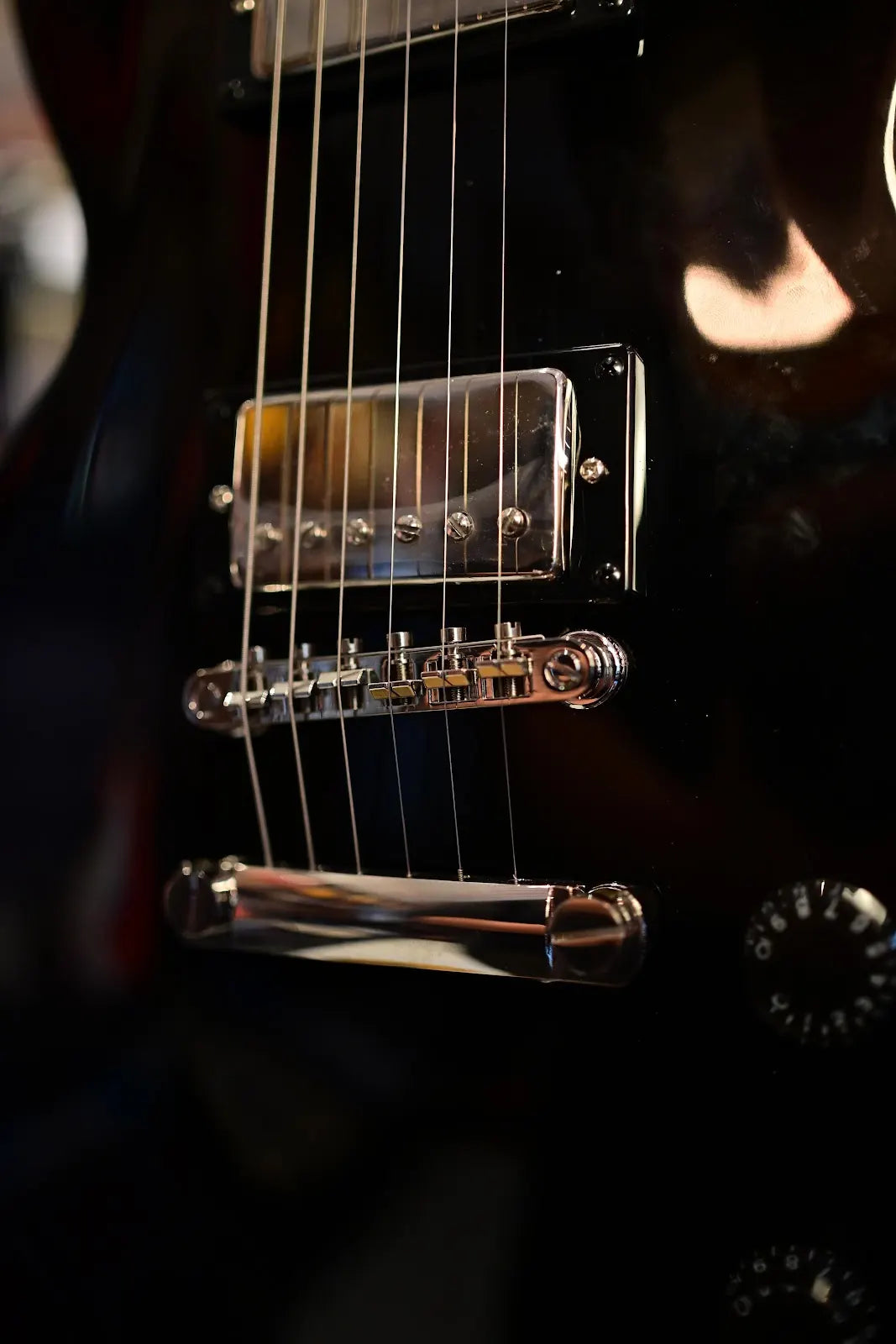 Danelectro D56BARIV | Semi-hollow body Electric Guitar