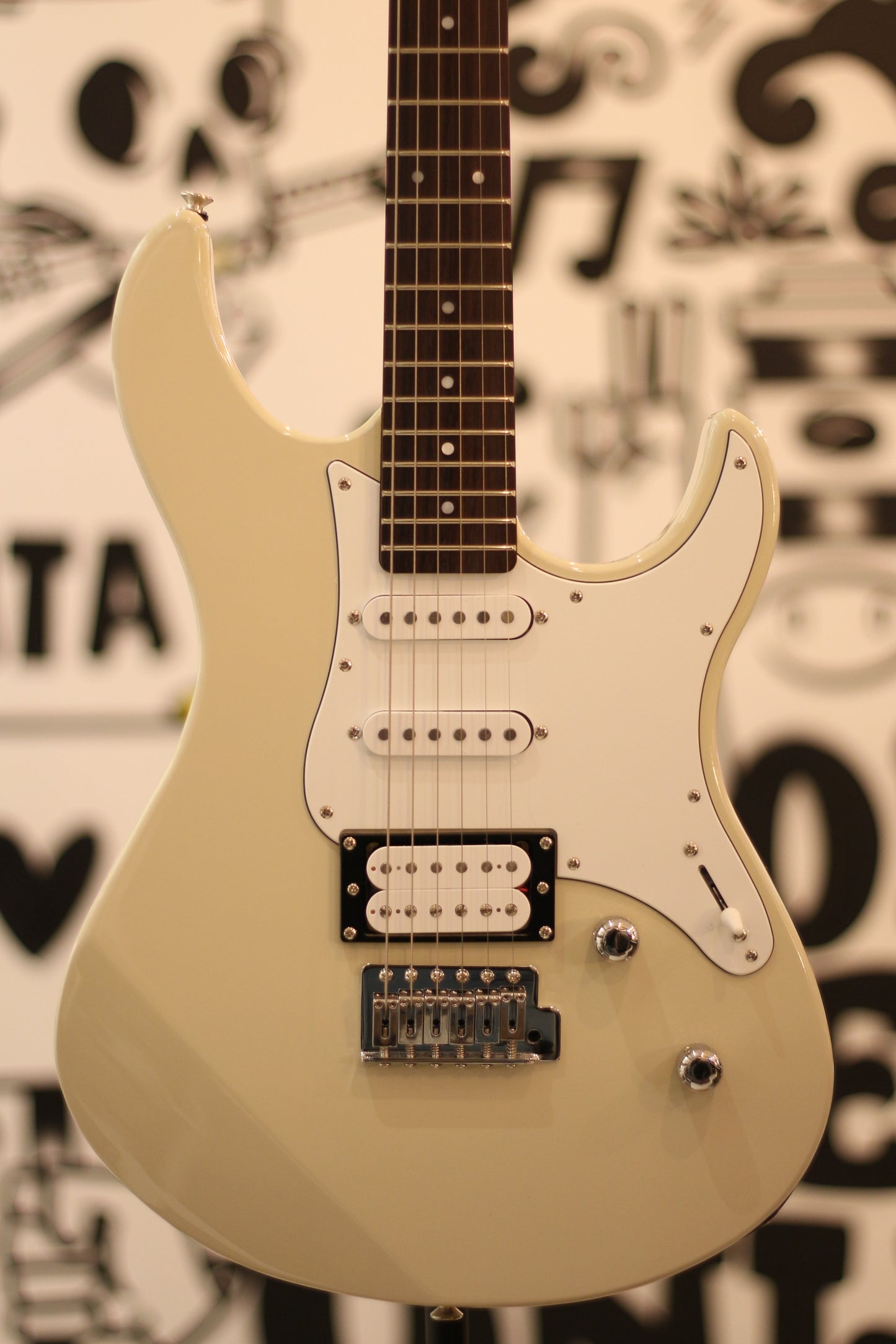 Yamaha Pacifica PAC112V Electric Guitar