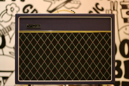 Vox Limited Edition 12'' 15-Watt Tube Combo Amp - Blue/Cream