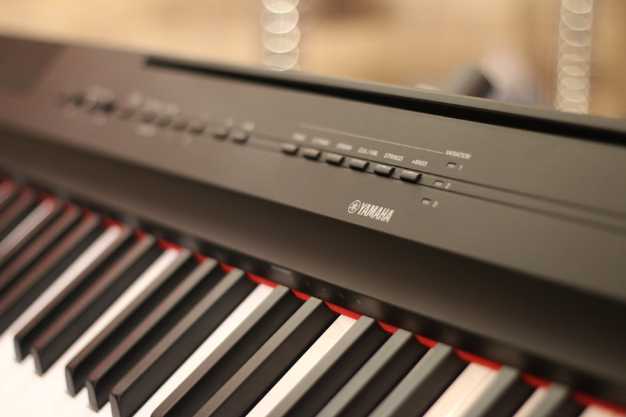 Yamaha P-125aB 88-Key Digital Piano - Black [FLOOR MODEL]