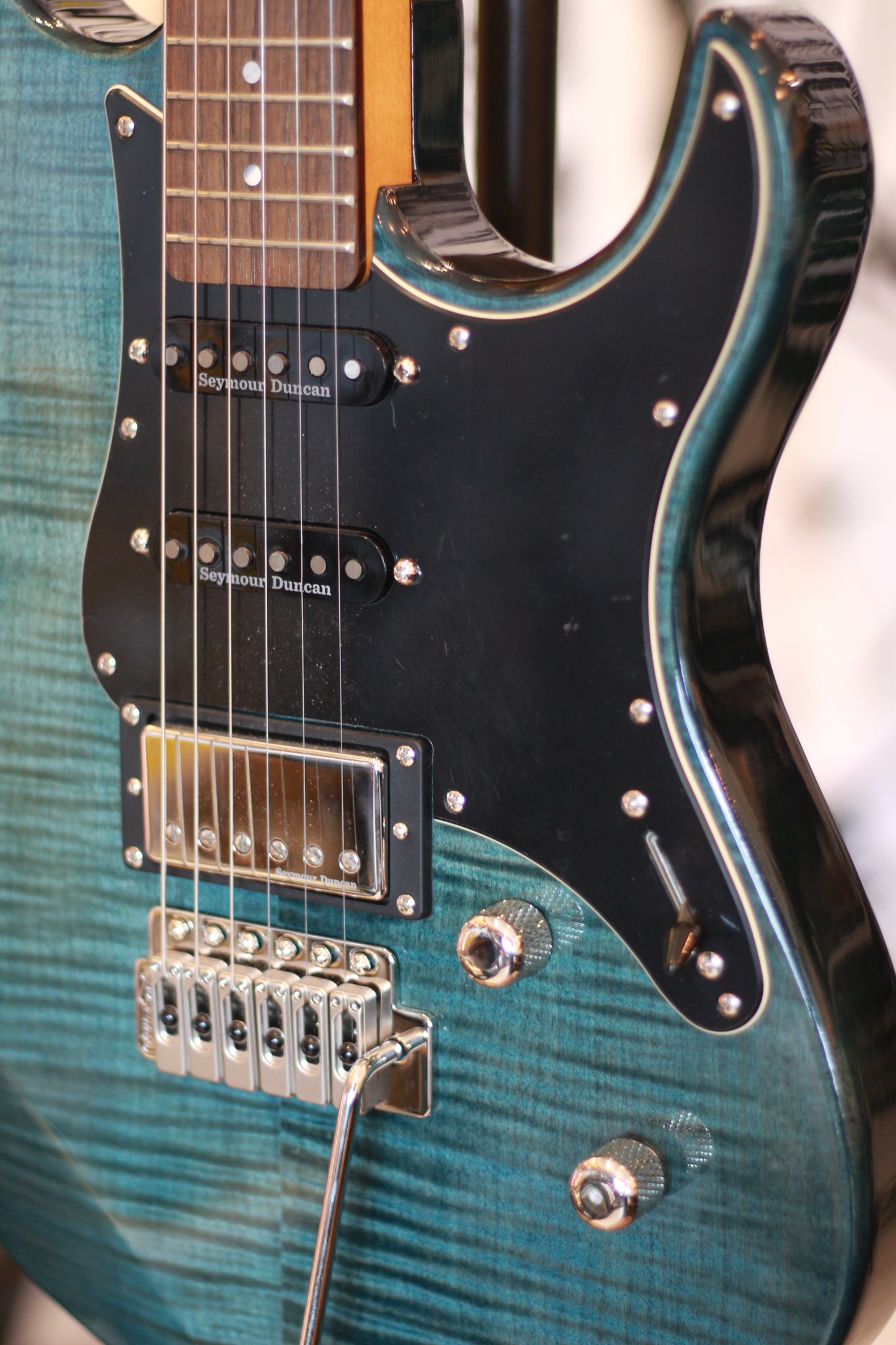Yamaha Pacifica PAC612VIIFM Electric Guitar - Indigo Blue