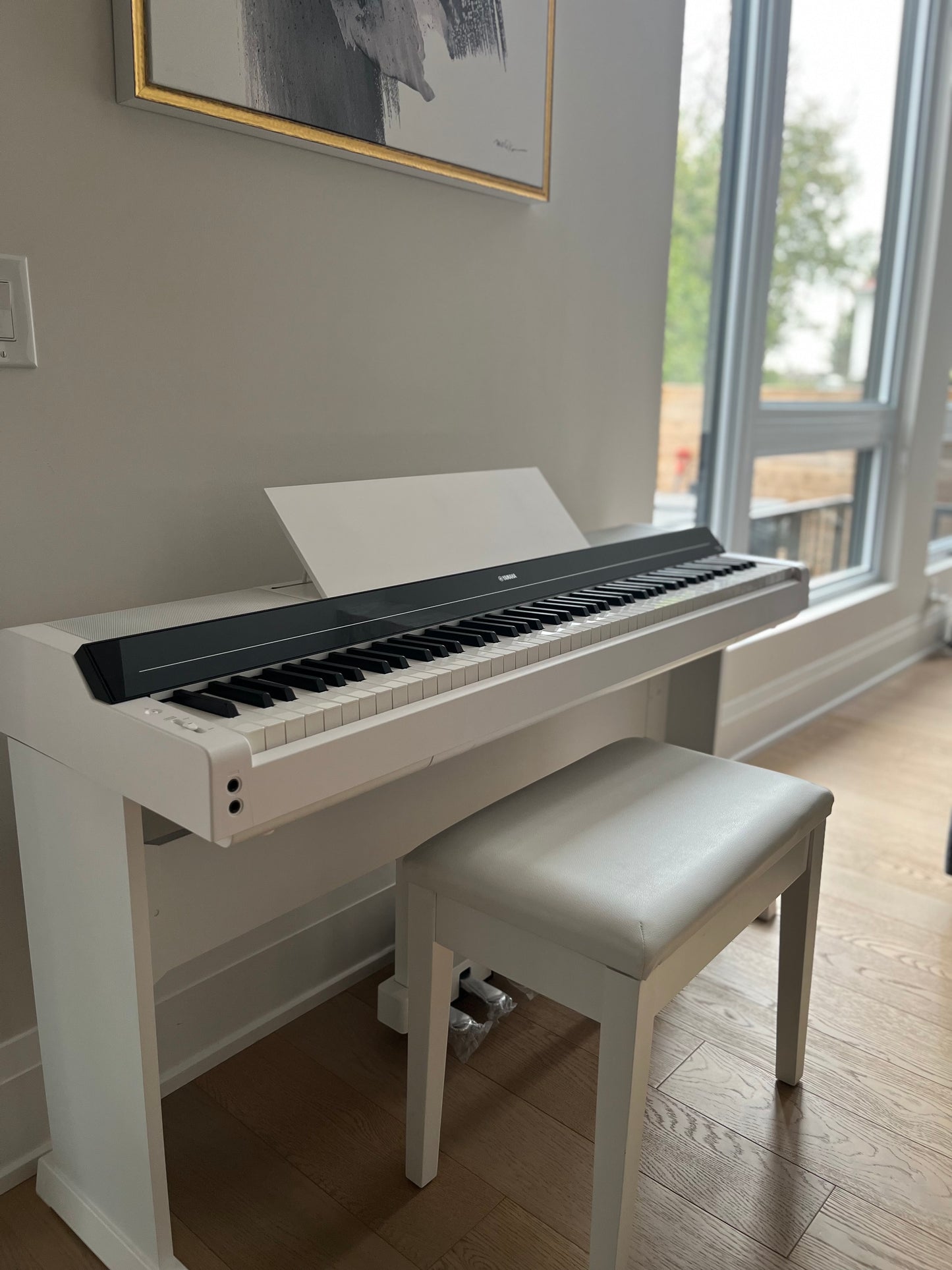 Yamaha P-S500 Digital Piano White w/ Stand, Pedals, and Bench [NEW FLOOR-MODEL]