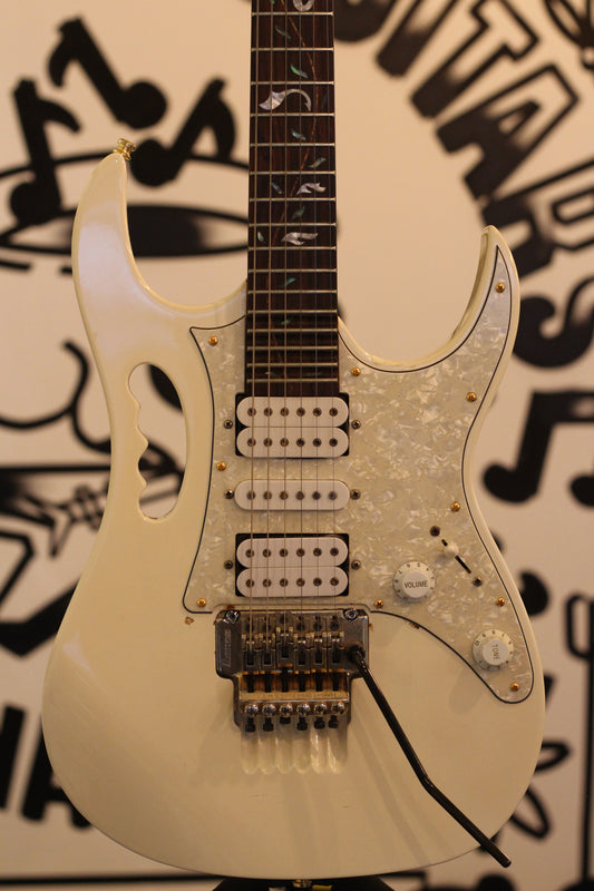 USED - Ibanez JEMJRWH White Steve Vai Jem Junior Signature 6
