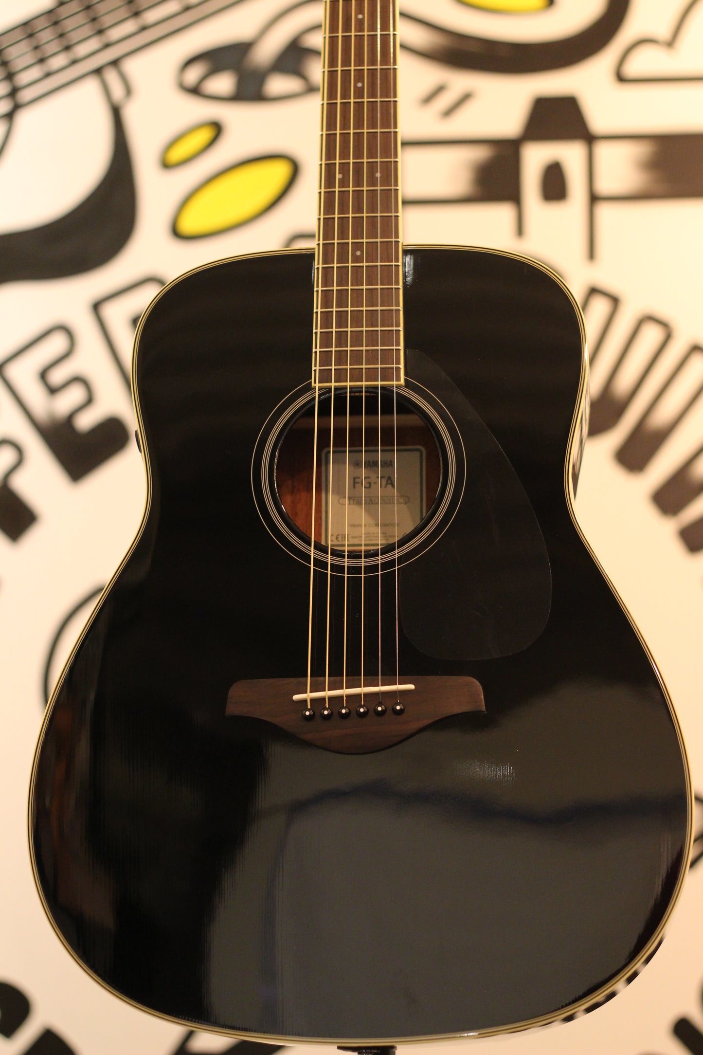 Yamaha FG TransAcoustic Guitar